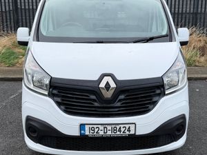 192 Renault Trafic High Spec - Image 2