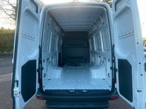 Mercedes-Benz Sprinter 517LWB HIGH ROOF BASE - Image 4