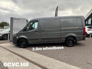 Mercedes-Benz Sprinter 317 MWB Low Roof RWD - Image 2