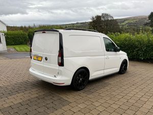 2021 Volkswagen Caddy 2.0 tdi 102bhp Fully Loaded! - Image 4