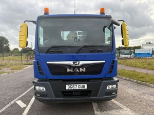 Man 15 Ton Crane Truck - Image 2