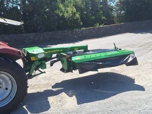 2014 John Deere 331 Rear Mounted Conditioner Mower - Image 3