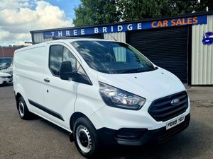 2019 Ford Transit Custom FSH, 2 KEYS, 1 OWNER - Image 2