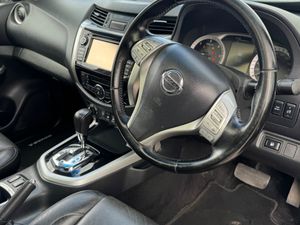 Nissan Navara 2019 2.3 automatic hi spec with vat - Image 4