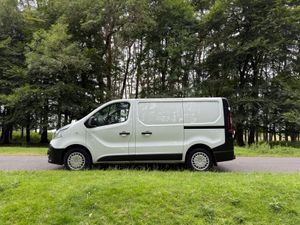 Renault Trafic 2019 SL27 Low KM - Image 4
