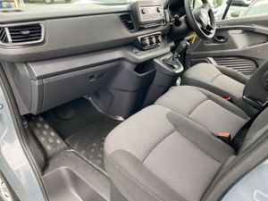 2023 RENAULT TRAFFIC 2.0 DCI 9 SEATER BUSINESS - Image 4