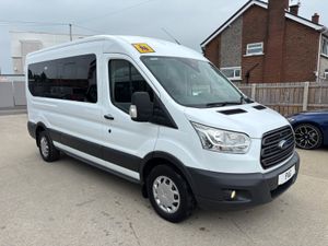 2018 FORD TRANSIT TREND 15 SEAT. WHEEL CHAIR - Image 3