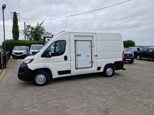 202 PEUGEOT BOXER FRIDGE VAN OVERNIGHT PLUG IN - Image 2