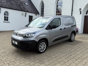 2021 (212reg) Citroen Berlingo Enterprise 1.5hdi - Image 3