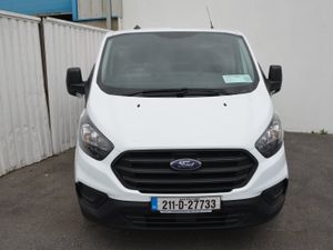 ONE OWNER  CUSTOM 280 SWB -PRICE EXCLUDES VAT - Image 3