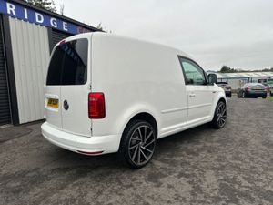 2019 Volkswagen Caddy  FSH, 2 KEYS, 1 OWNER. - Image 4