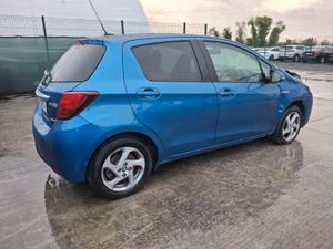 €500 OFF!!! 162 Toyota Yaris  Hybrid  Automatic - Image 4