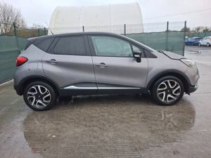?€500 OFF 2016 Renault Captur Signature 1.0 Petrol - Image 3