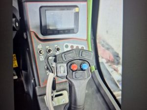 2024 AVANT 860i - Image 3