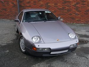 1987 Porsche 928 S4 *Manual* *50k Miles* - Image 4