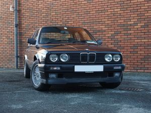 1990 BMW 325i e30 Manual *Mint* - Image 2