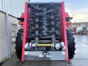 New AgriSpread PRO 10000 C Compact Spreader - Image 4