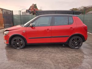 €300 OFF!!!! 2014 Skoda Fabia  1.2 TSI - Image 4