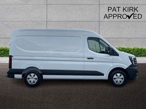 Nissan Interstar F35 L2 Diesel Tekna - Image 3