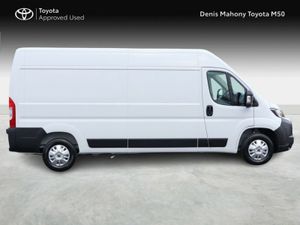 Toyota Proace Max Commercial (VAT Reclaimable) - Image 3