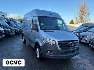 Mercedes-Benz Sprinter 319 - Image 2