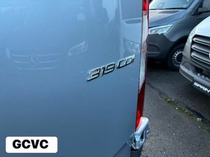 Mercedes-Benz Sprinter 319 - Image 4