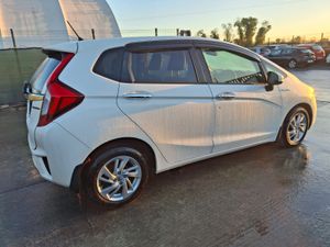 2016 Honda Fit  Hybrid  1.5 Petrol - Image 3