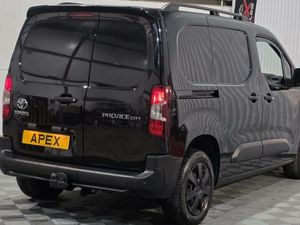 Toyota Proace City L1 DIESEL - Image 4
