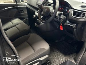 Renault Trafic LL30 BLUE DCI 130 ADVANCE - Image 2