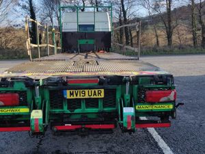 2019 Scania P410 8x2 30ft beavertail/ cheesewedge - Image 4