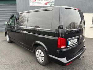 221 Volkswagen Transporter T6 LWB Trendline 2.0TDI - Image 3