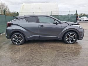 €1000 OFF!!!! 231 Toyota CHR  Hybrid Automatic - Image 2