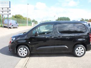 2021 Vauxhall Combo 2000 L1 Griffin - Image 3