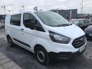 Ford Transit Custom 2024 Van 3 Seater . - Image 4