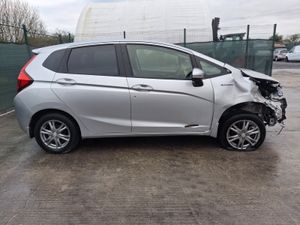 €500 OFF!!! 152 Honda Fit Hybrid 1.5 Automatic - Image 2