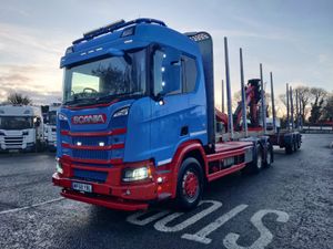 2018 Scania R580 V8 6x4 timber truck with drag - Image 2