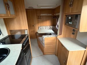 Lunar cosmos 4 berth transverse fixed bed - Image 3