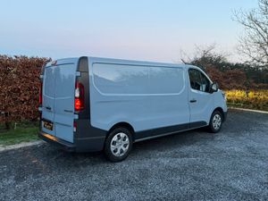 2022 Renault Trafic 2.0 130 Business *As New * - Image 3