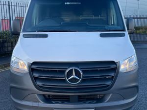 2022 Sprinter 315/36 with 3.5 Ton Towing - Image 2