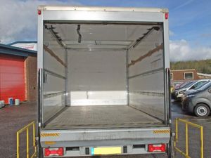 2019 Iveco Daily Luton Box Van - Image 4