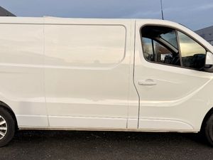 2021 Trafic 2.0 Litre Reversing Camera - Image 3