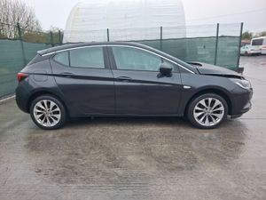 162 Opel Astra  1.4 Petrol - Image 3