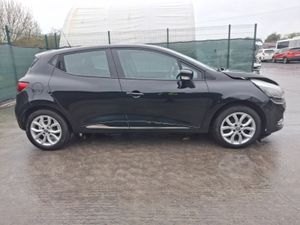 2018 Renault Clio  1.0 Petrol - Image 3