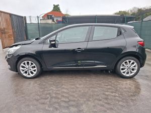 2018 Renault Clio  1.0 Petrol - Image 4