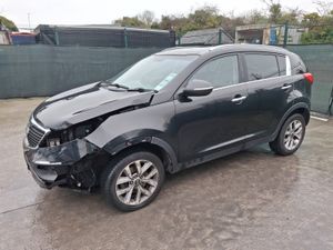 🚗2015 Kia Sportage  Platinum  1.7 Diesel - Image 2