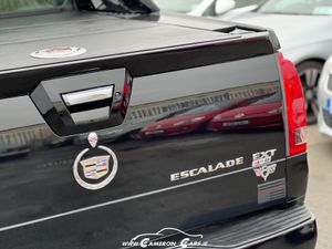 CADILLAC ESCALADE V8 SPORT TRUCK - Image 3