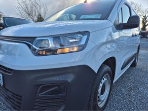 Fiat Doblo SWB 1.5 100HP 650KG €17950 inc vat - Image 3