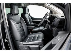 Peugeot Expert E-Expert Allure 75kWh Auto 136HP - - Image 4