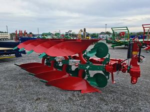 Kverneland Ploughs _ Market Leader - Image 3