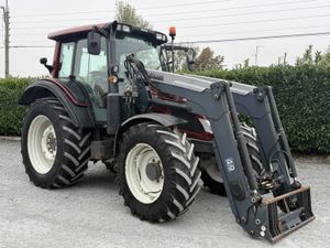 2014 Valtra N103 HiTech 5 with Loader - Image 2